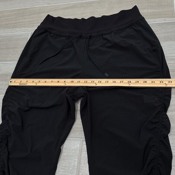 Athleta Attitude Featherweight Stretch High Rise Crop Pant in Black Size 12 - Picture 14 of 16